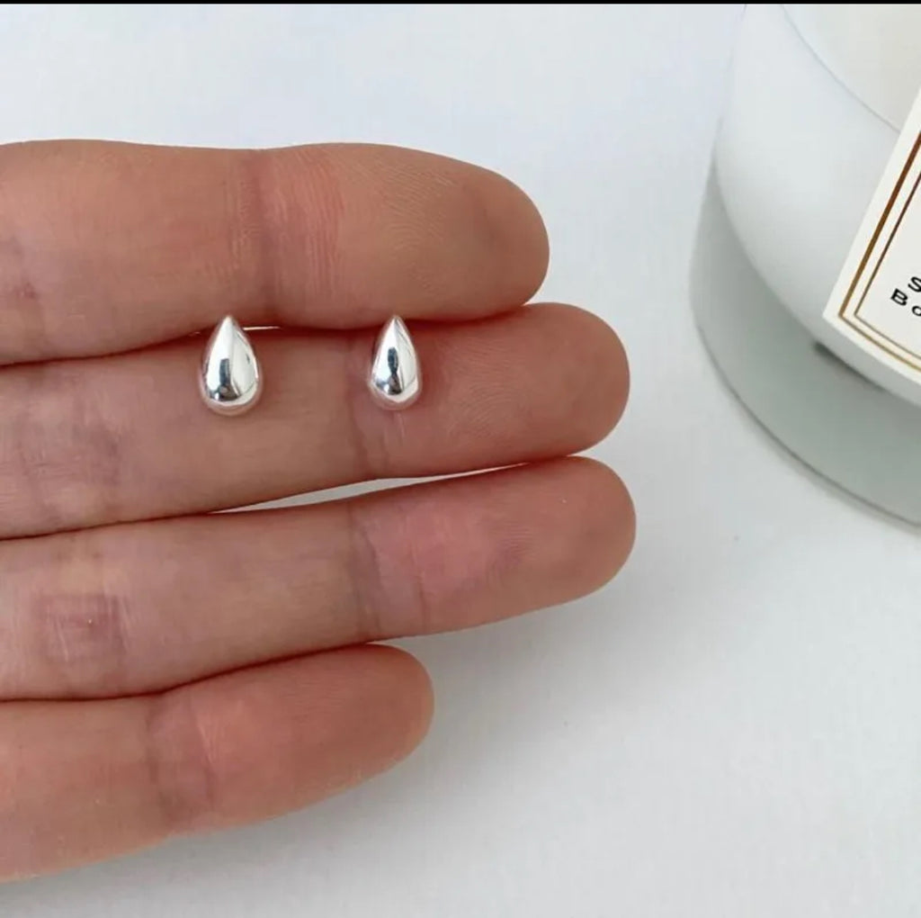 Arete gotita de agua plata 💧